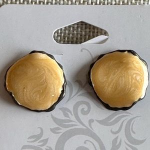 Buttery, yellow, asymmetrical circular earrings